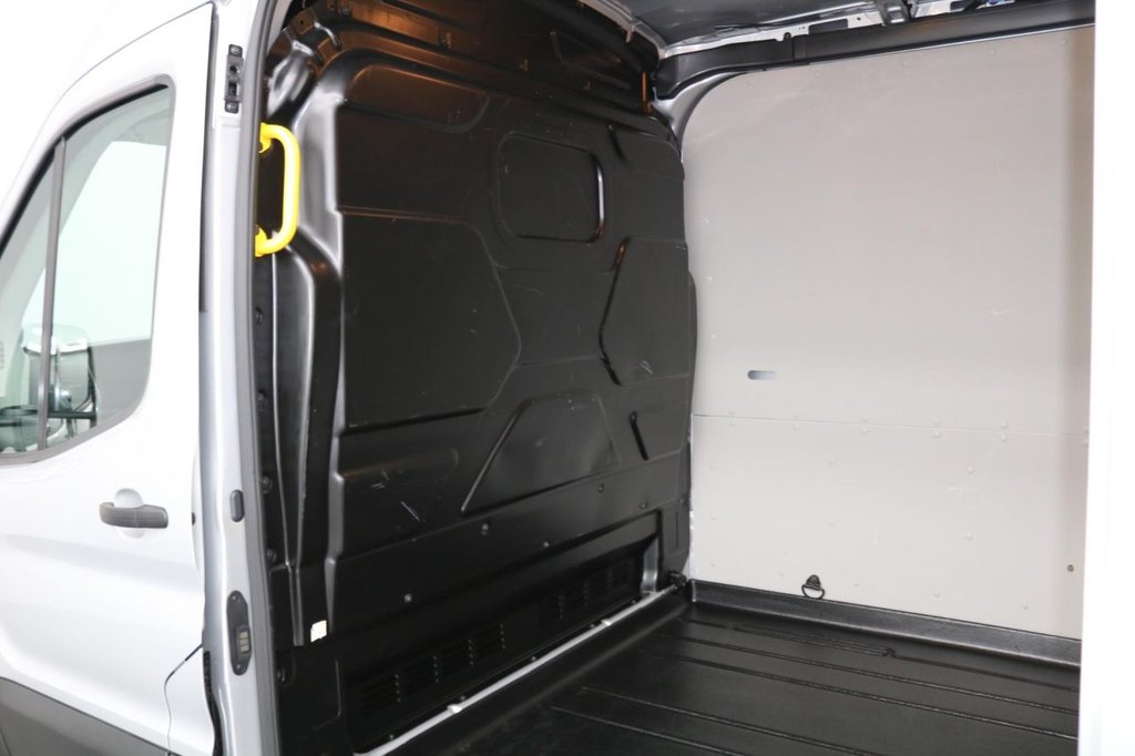 Used Ford Transit 2024 for sale - 76469863: Photo 12