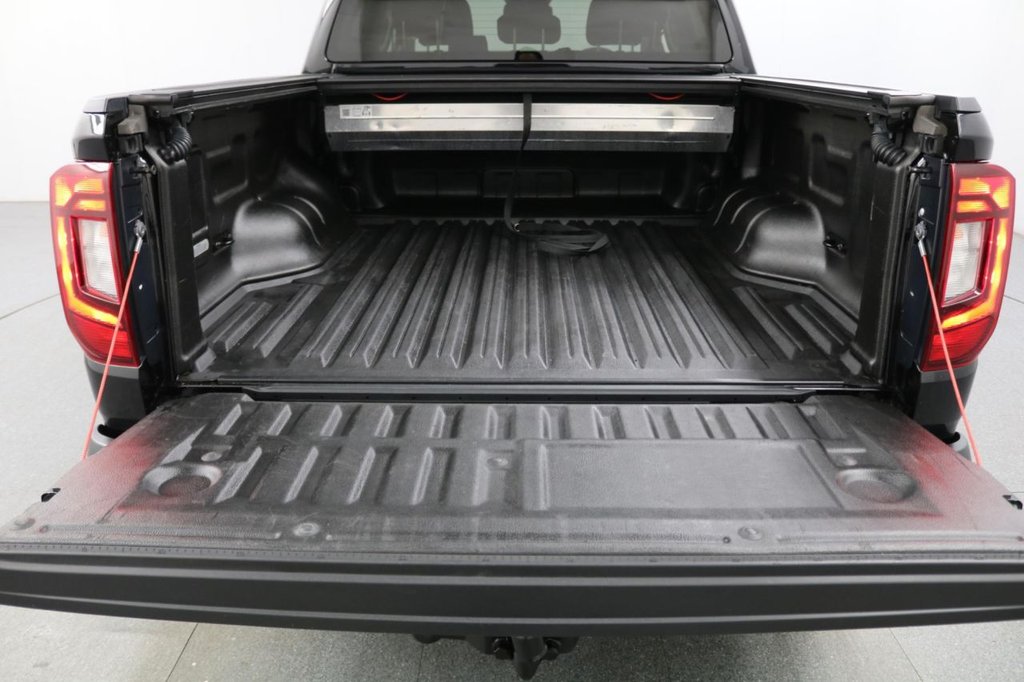 Used Volkswagen Amarok 2024 for sale - 76454136: Photo 17