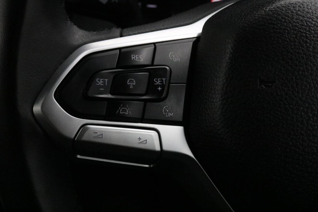 Used Volkswagen Amarok 2024 for sale - 76454136: Photo 37