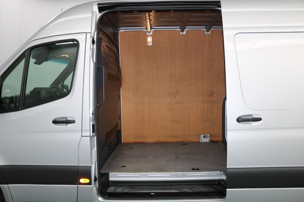 Used Mercedes-Benz Sprinter 2023 for sale - 76410321: Photo 12