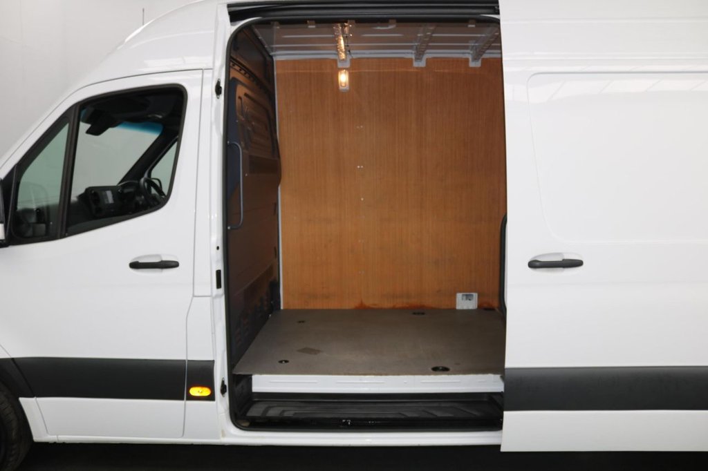 Used Mercedes-Benz Sprinter 2023 for sale - 76367522: Photo 2