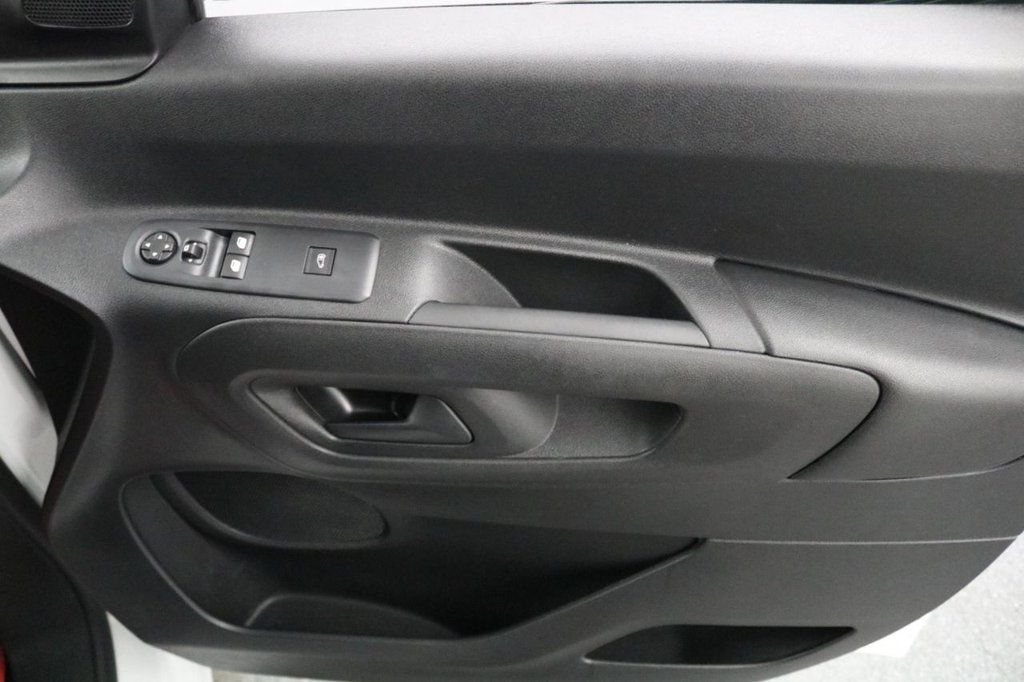 Used Toyota ProAce 2022 for sale - 77269180: Photo 43