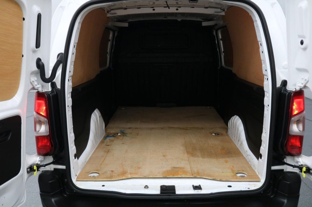 Used Vauxhall Combo 2021 for sale - 76797596: Photo 3