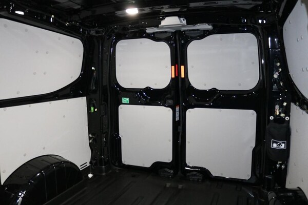 Used Ford E-Transit 2024 for sale - 76303770: Photo 17