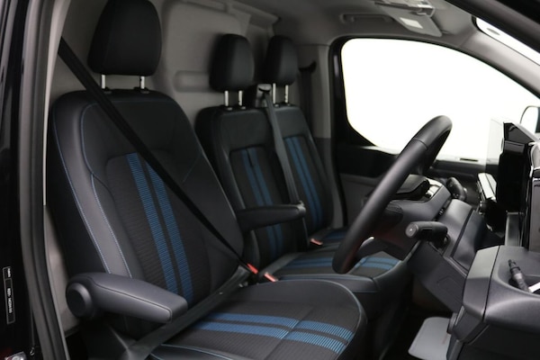 Used Ford E-Transit 2024 for sale - 76303770: Photo 24
