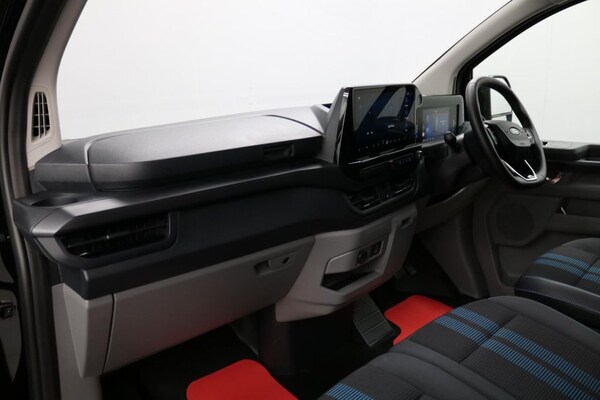 Used Ford E-Transit 2024 for sale - 76303770: Photo 25