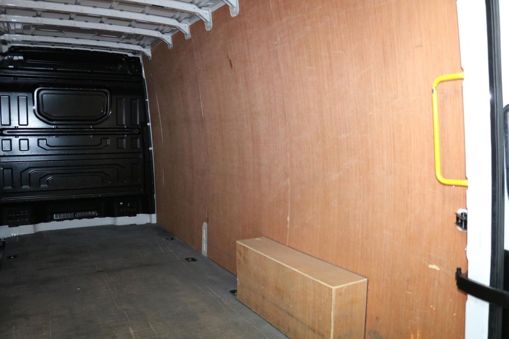 Used Volkswagen Crafter 2023 for sale - 76416983: Photo 21