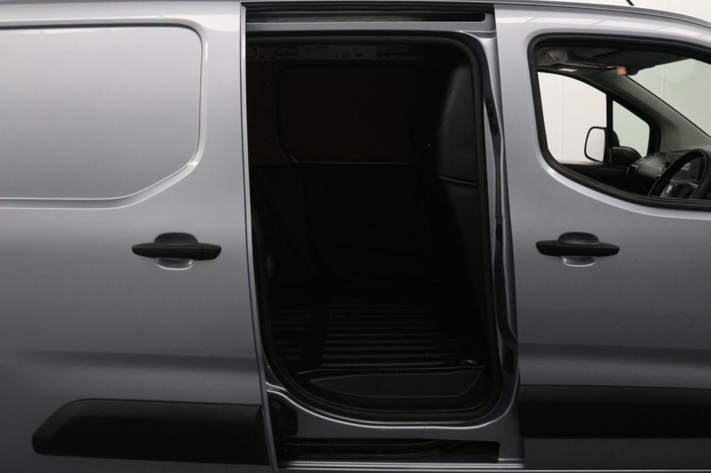 Used Toyota ProAce 2022 for sale - 77747921: Photo 15