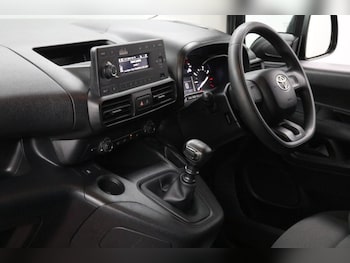 Used Toyota ProAce 2022 for sale - 77747921: Photo