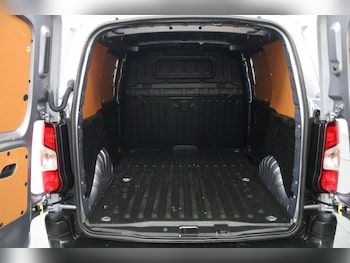 Used Toyota ProAce 2022 for sale - 77747921: Photo