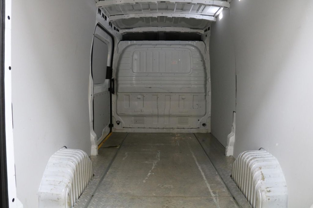 Used Maxus Deliver 9 2022 for sale - 76604399: Photo 4