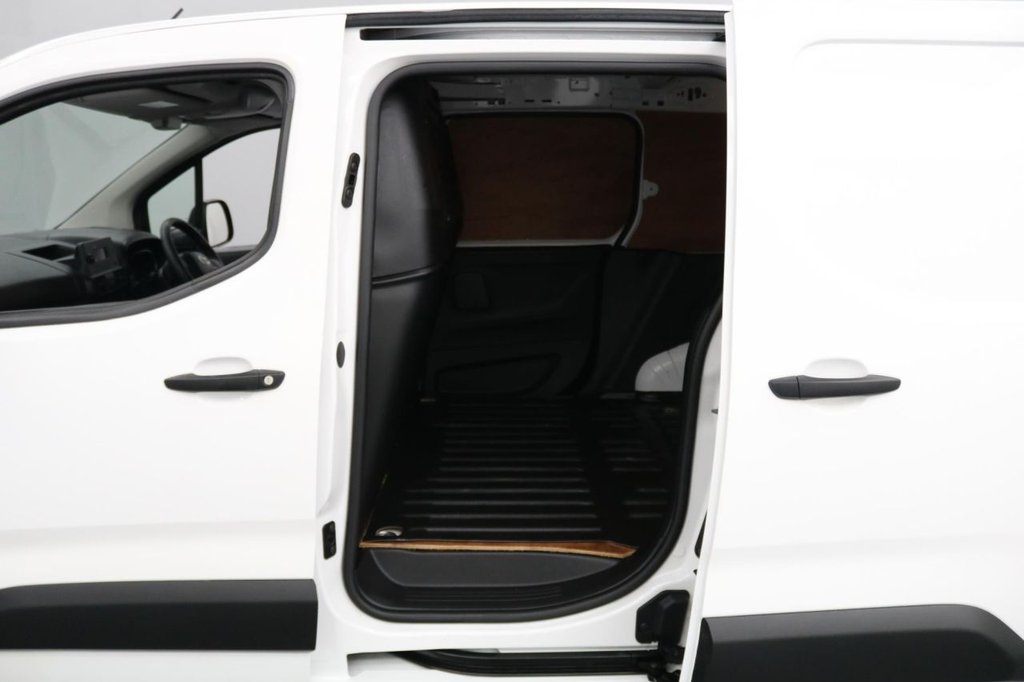 Used Toyota ProAce 2022 for sale - 76883154: Photo 11