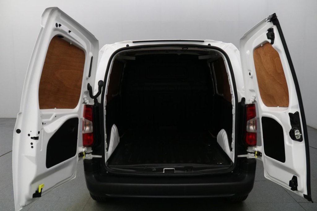 Used Toyota ProAce 2022 for sale - 76883154: Photo 12