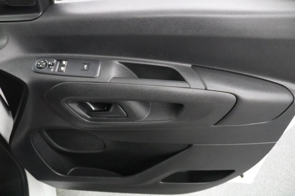 Used Toyota ProAce 2022 for sale - 76883154: Photo 44