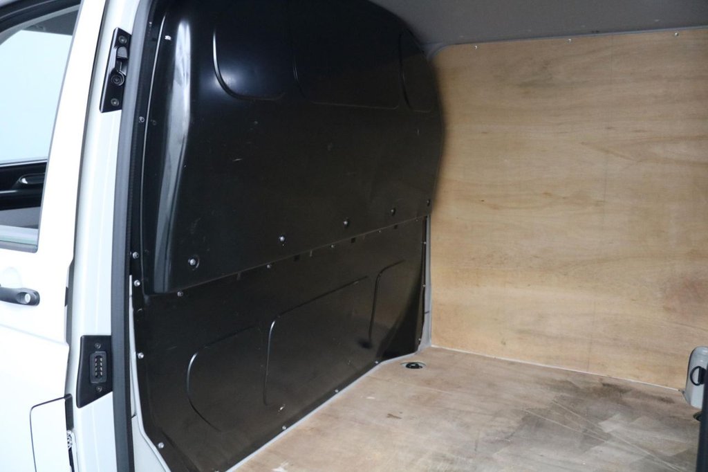 Used Volkswagen Transporter 2024 for sale - 76927618: Photo 13