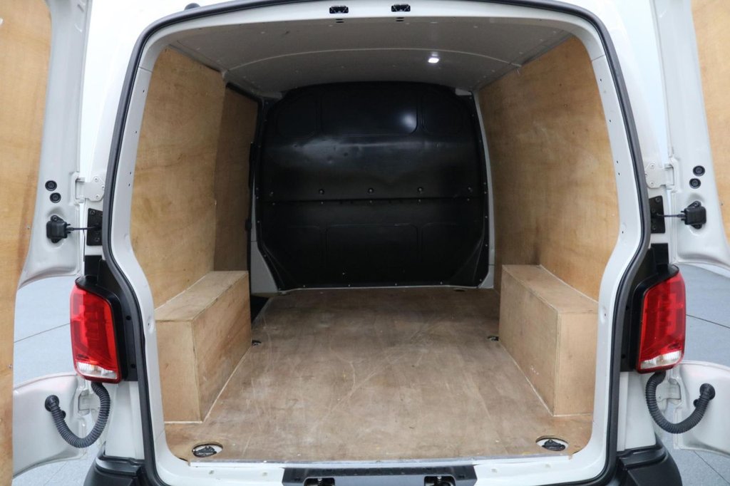 Used Volkswagen Transporter 2024 for sale - 76927618: Photo 17