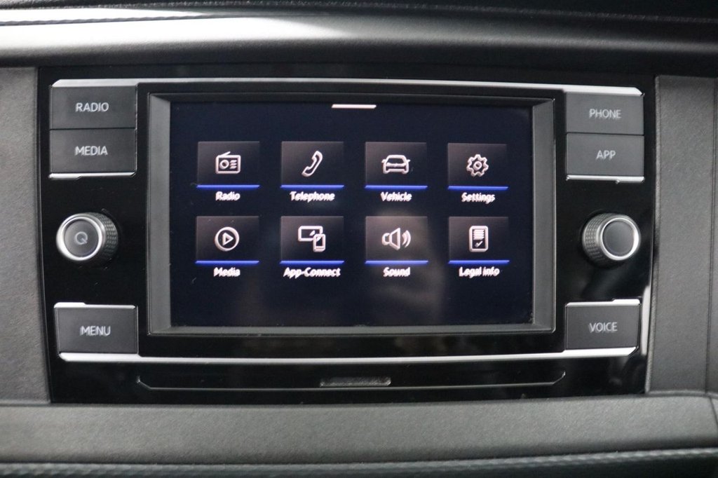 Used Volkswagen Transporter 2024 for sale - 76927618: Photo 35