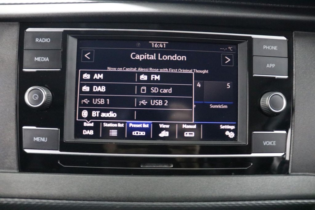 Used Volkswagen Transporter 2024 for sale - 76927618: Photo 37