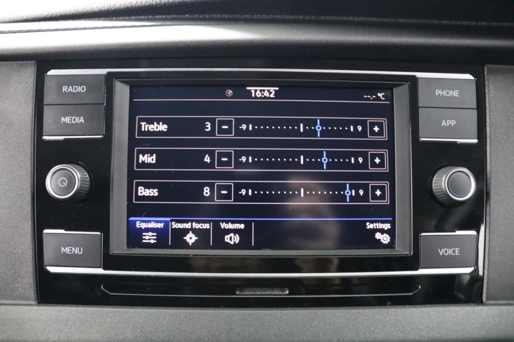 Used Volkswagen Transporter 2024 for sale - 76927618: Photo 38