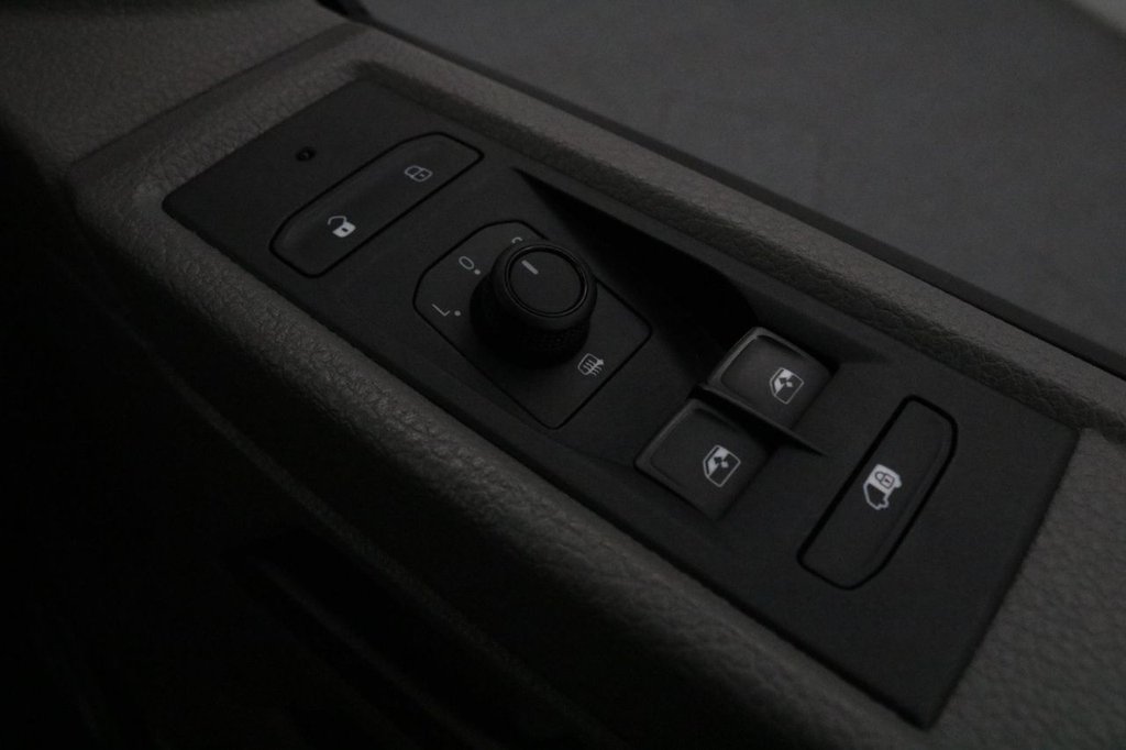 Used Volkswagen Transporter 2024 for sale - 76927618: Photo 47