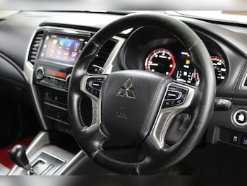 Used Mitsubishi L200 2020 for sale - 77037674: Photo