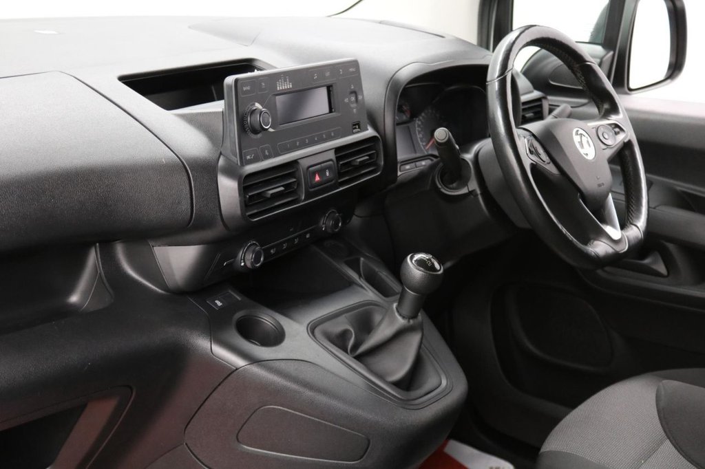 Used Vauxhall Combo 2021 for sale - 78102677: Photo 2