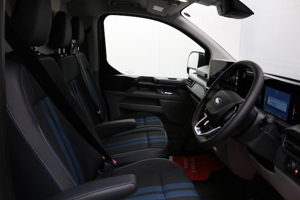 Used Ford E-Transit 2024 for sale - 76095845: Photo 15