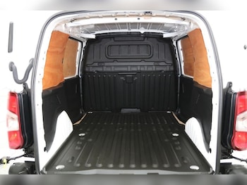 Used Toyota ProAce 2022 for sale - 76154436: Photo