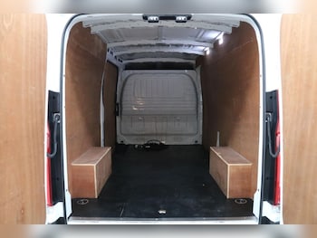 Used Maxus Deliver 9 2022 for sale - 78036459: Photo