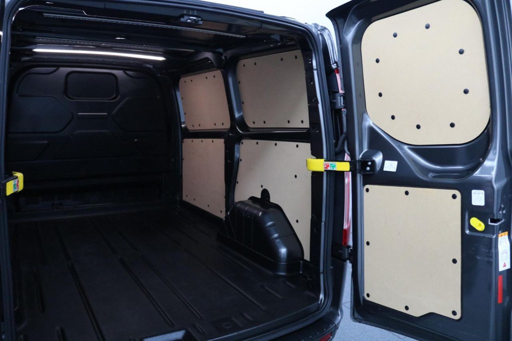 Used Ford Transit Custom 2023 for sale - 77256144: Photo 18