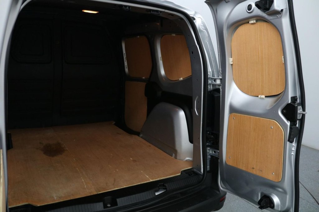 Used Renault Kangoo 2023 for sale - 77121748: Photo 18