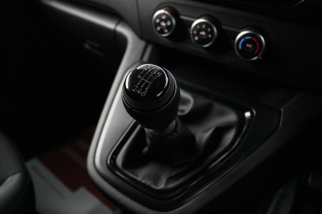 Used Renault Kangoo 2023 for sale - 77121748: Photo 41