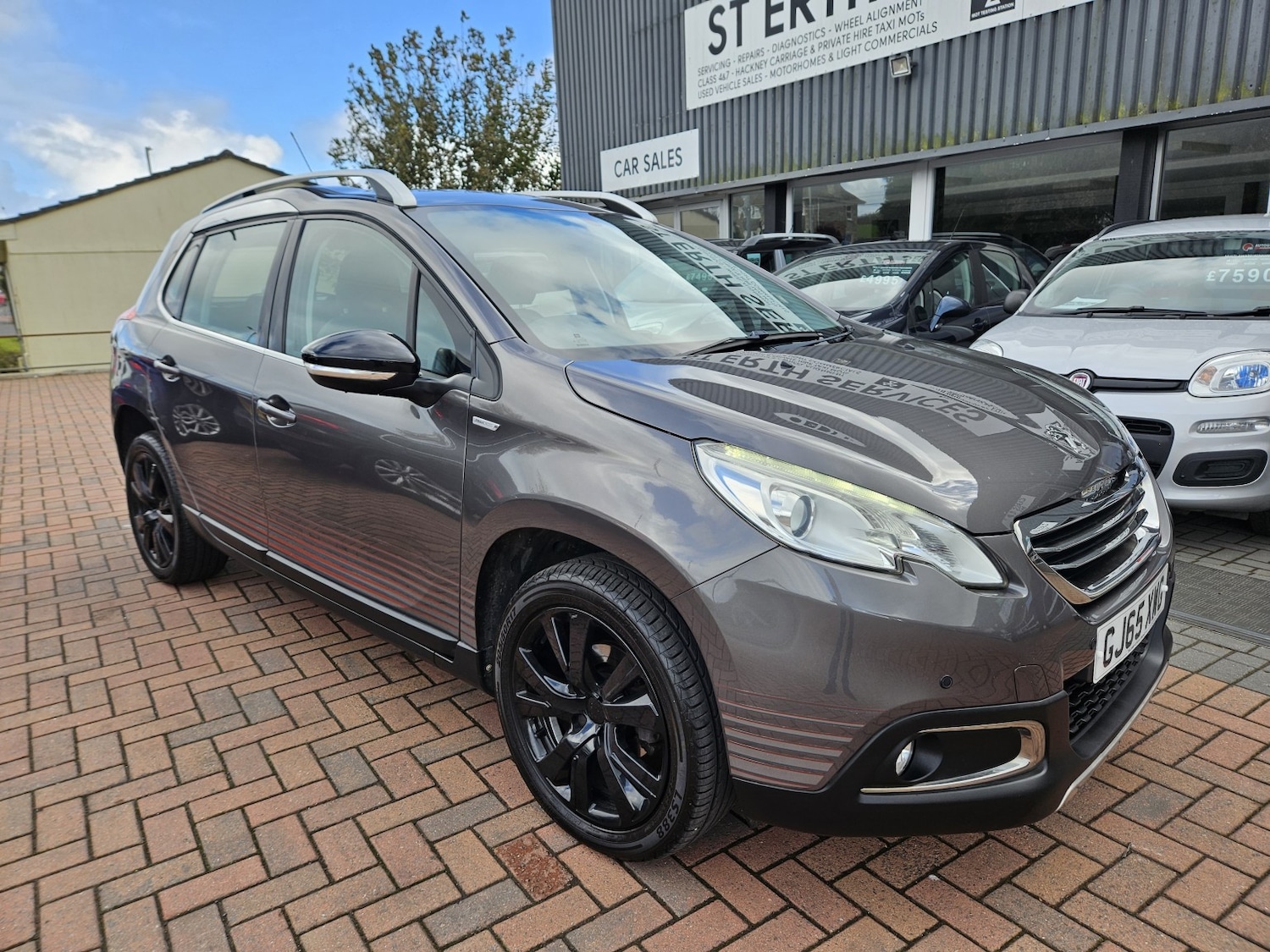Used Peugeot 2008 2015 for sale - 76376898: Photo 2