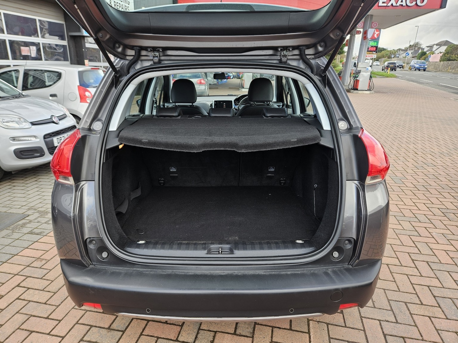 Used Peugeot 2008 2015 for sale - 76376898: Photo 8