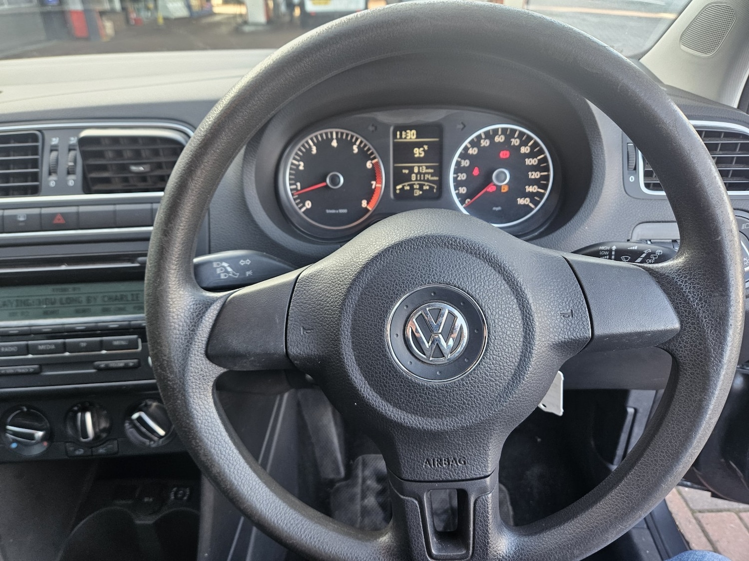 Used Volkswagen Polo 2011 for sale - 77264529: Photo 11