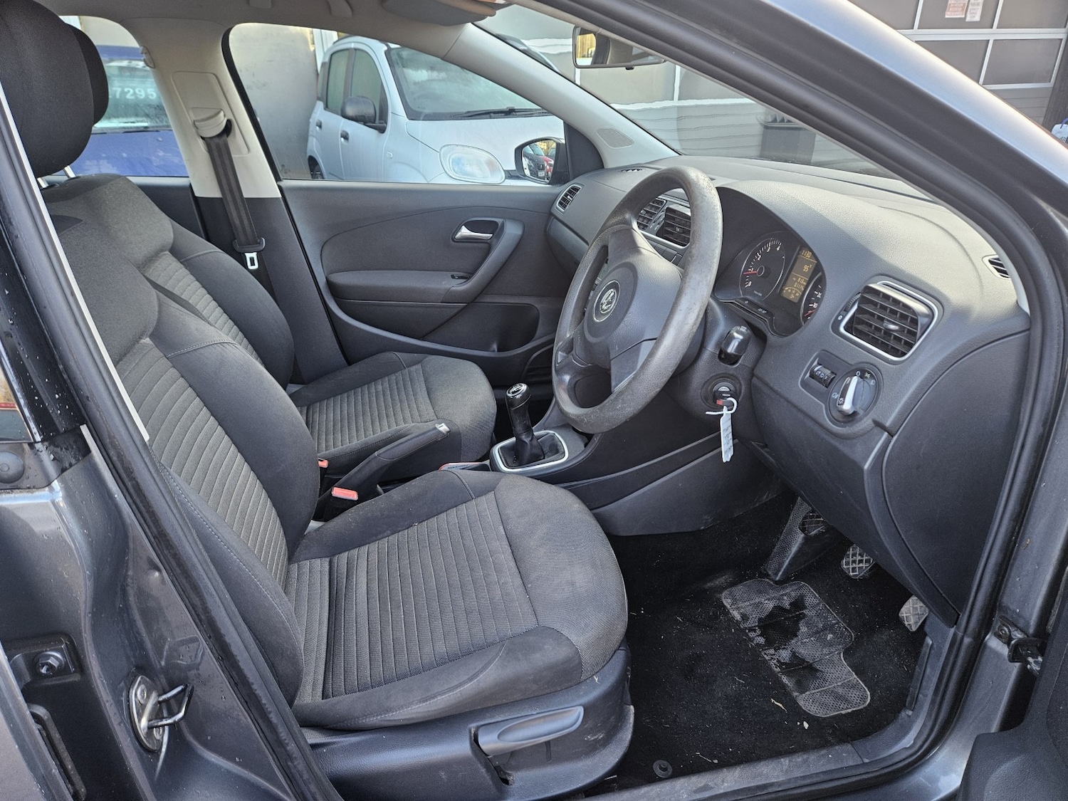 Used Volkswagen Polo 2011 for sale - 77264529: Photo 9