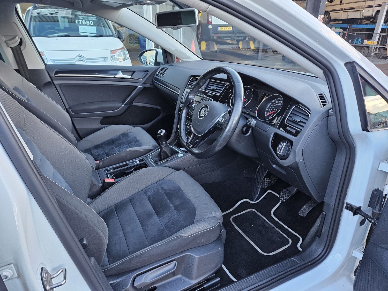 Used Volkswagen Golf 2016 for sale - 77033119: Photo 17