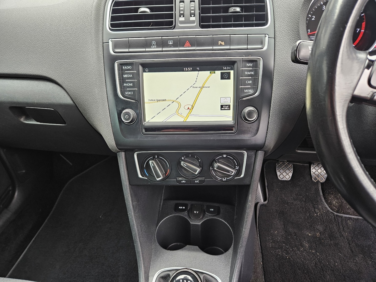 Used Volkswagen Polo 2016 for sale - 76380338: Photo 14