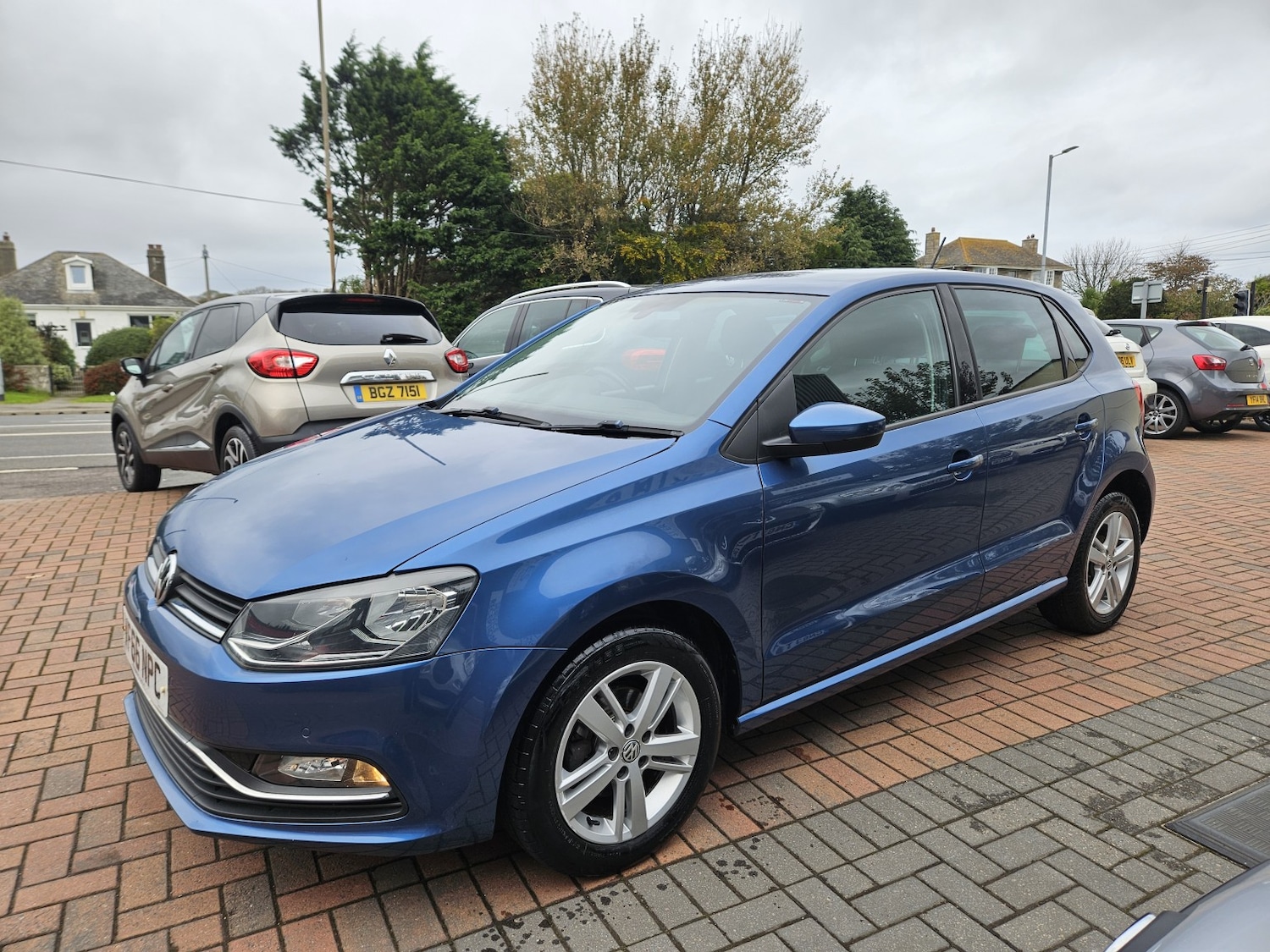 Used Volkswagen Polo 2016 for sale - 76380338: Photo 3