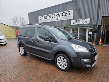 2017 - 1.6 BlueHDi 100 Outdoor 5dr