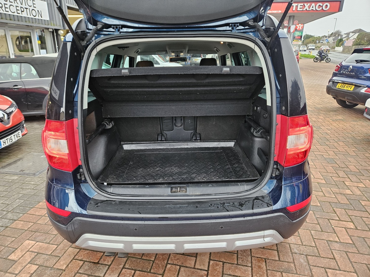 Used Skoda Yeti 2015 for sale - 76554001: Photo 11