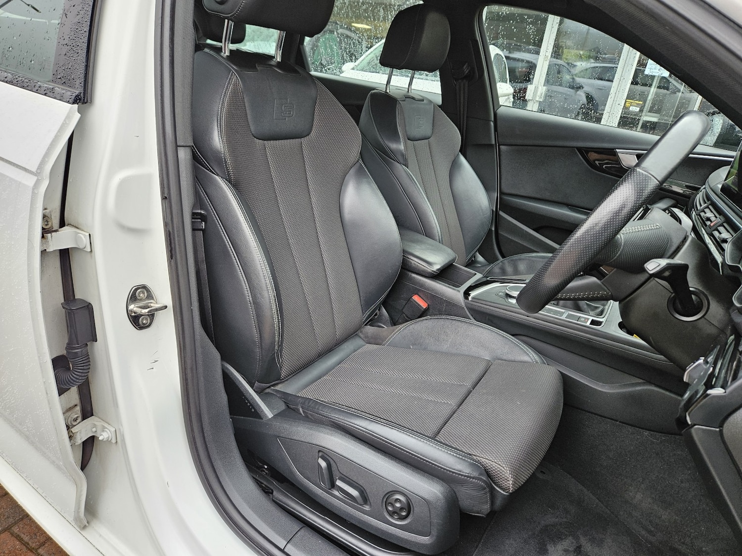 Used Audi A4 2017 for sale - 77798583: Photo 14