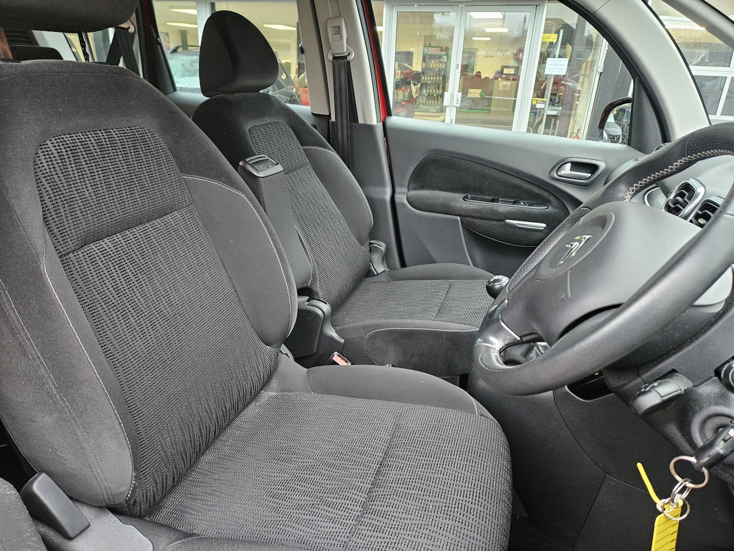 Used Citroen C3 Picasso 2015 for sale - 77851389: Photo 12