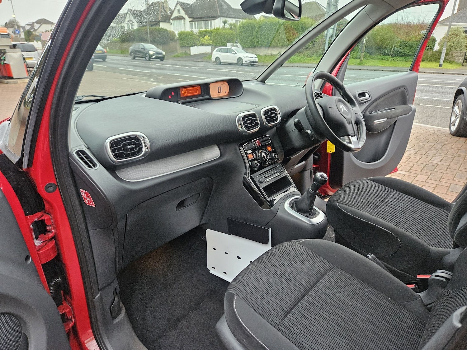 Used Citroen C3 Picasso 2015 for sale - 77851389: Photo 16