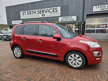 2015 - 1.6 HDi 8V Exclusive 5dr