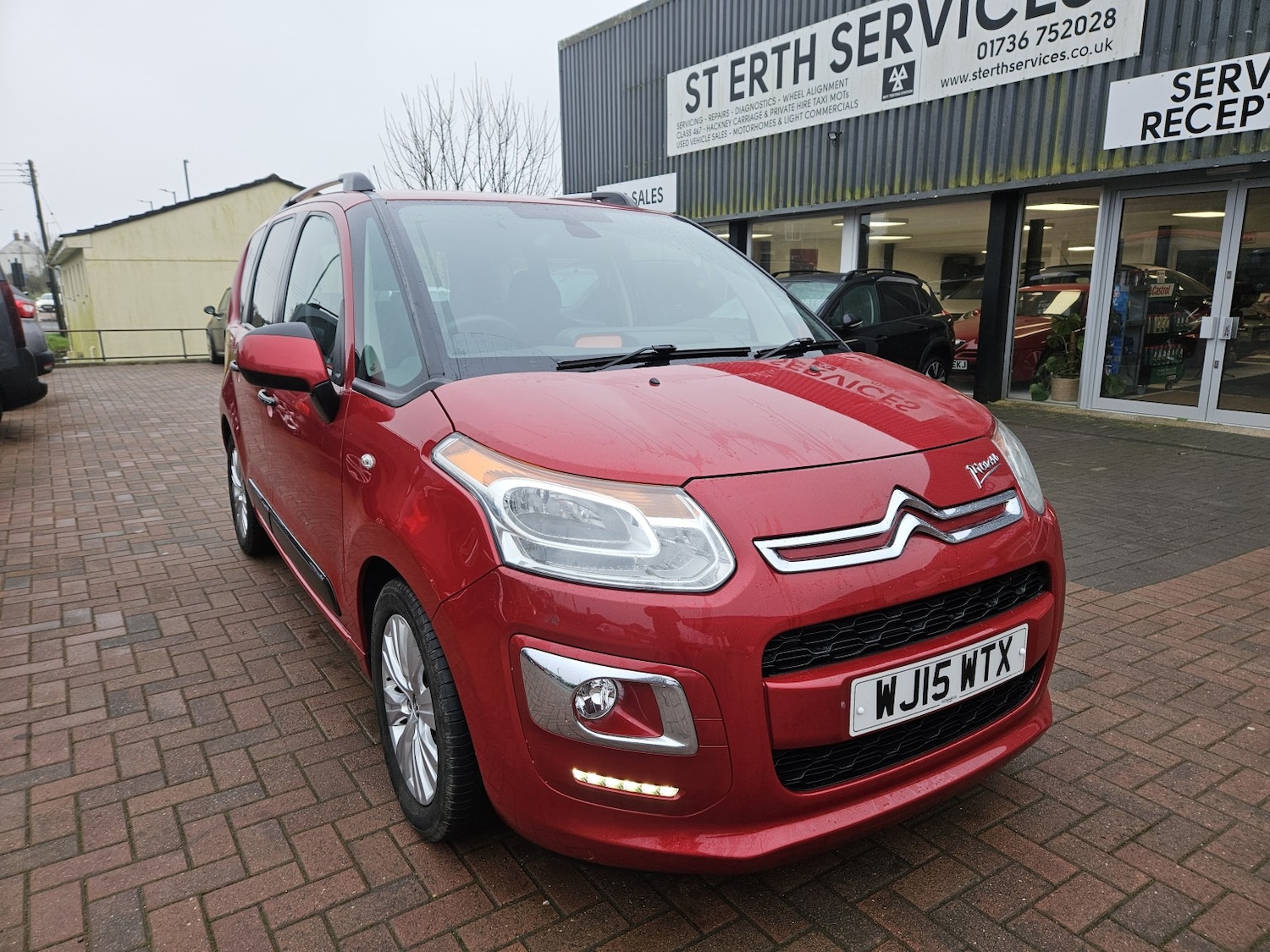 Used Citroen C3 Picasso 2015 for sale - 77851389: Photo 3