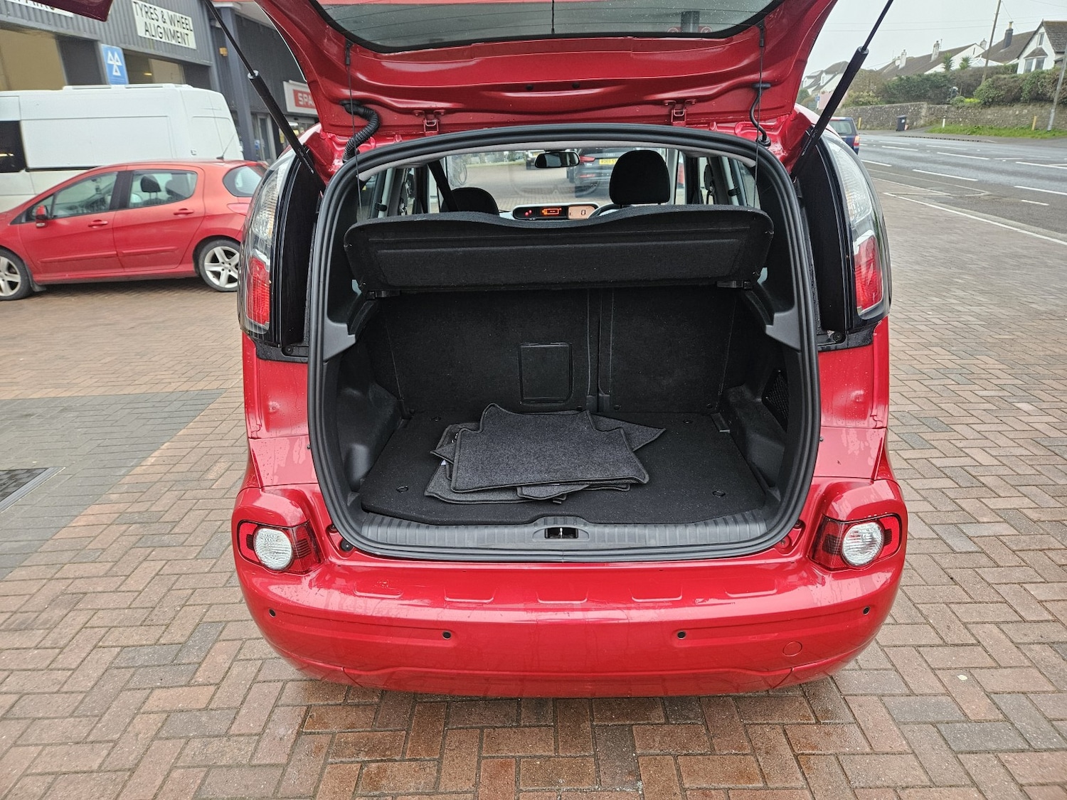 Used Citroen C3 Picasso 2015 for sale - 77851389: Photo 9