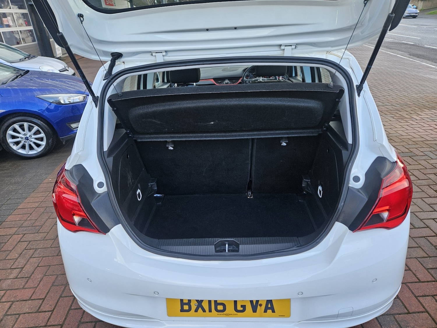 Used Vauxhall Corsa 2016 for sale - 77237134: Photo 10