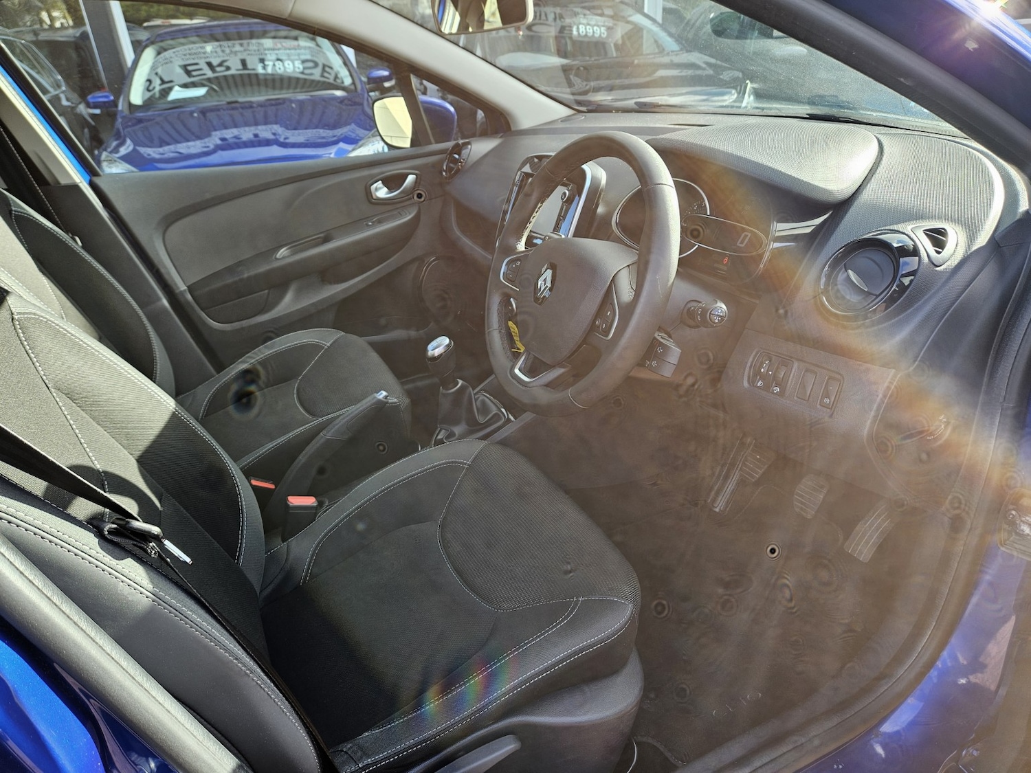 Used Renault Clio 2017 for sale - 76751779: Photo 12