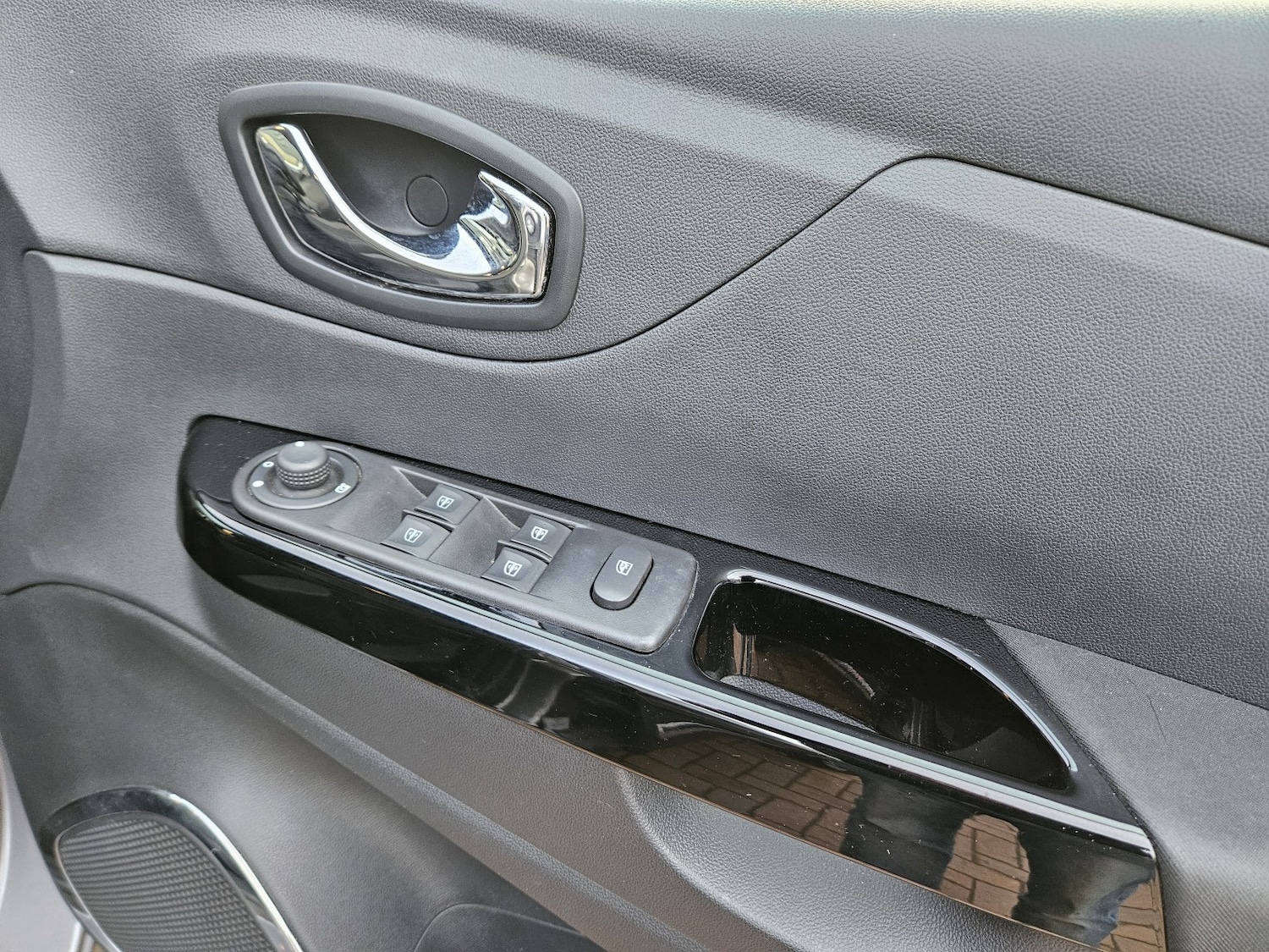 Used Renault Captur 2016 for sale - 76656163: Photo 14